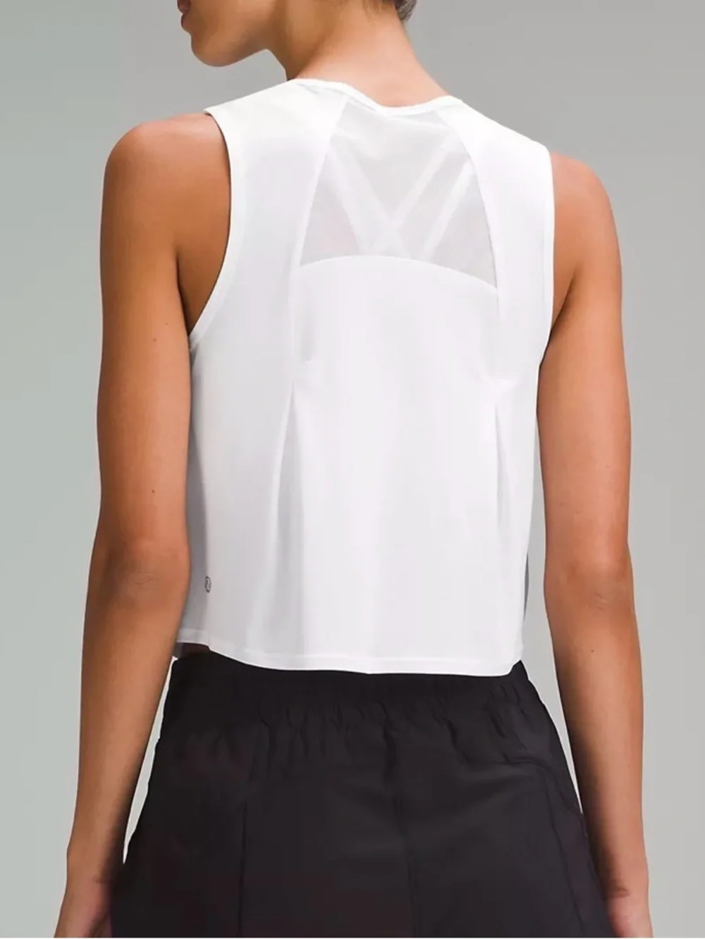 Sculpt Cropped Tank Top Pleated